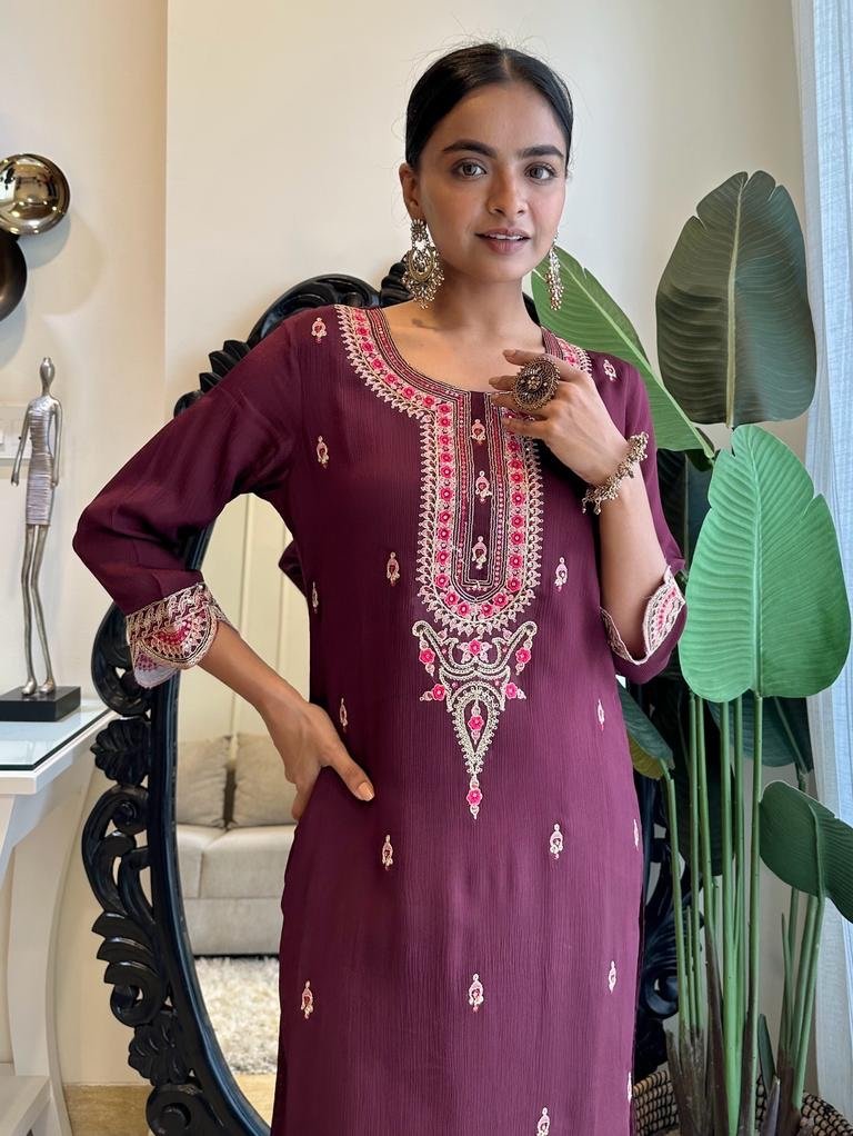 Wine Noor Cutwork Set - Image 6