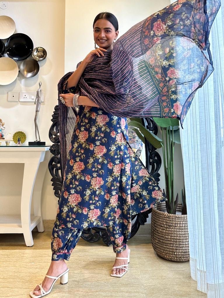 Jeet Navy Floral Afghan Set - Image 2