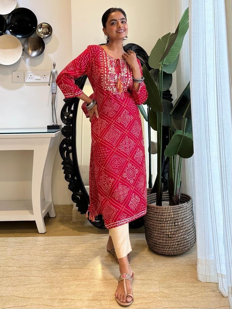 Red Bandhej Tassel Kurta - Image 2