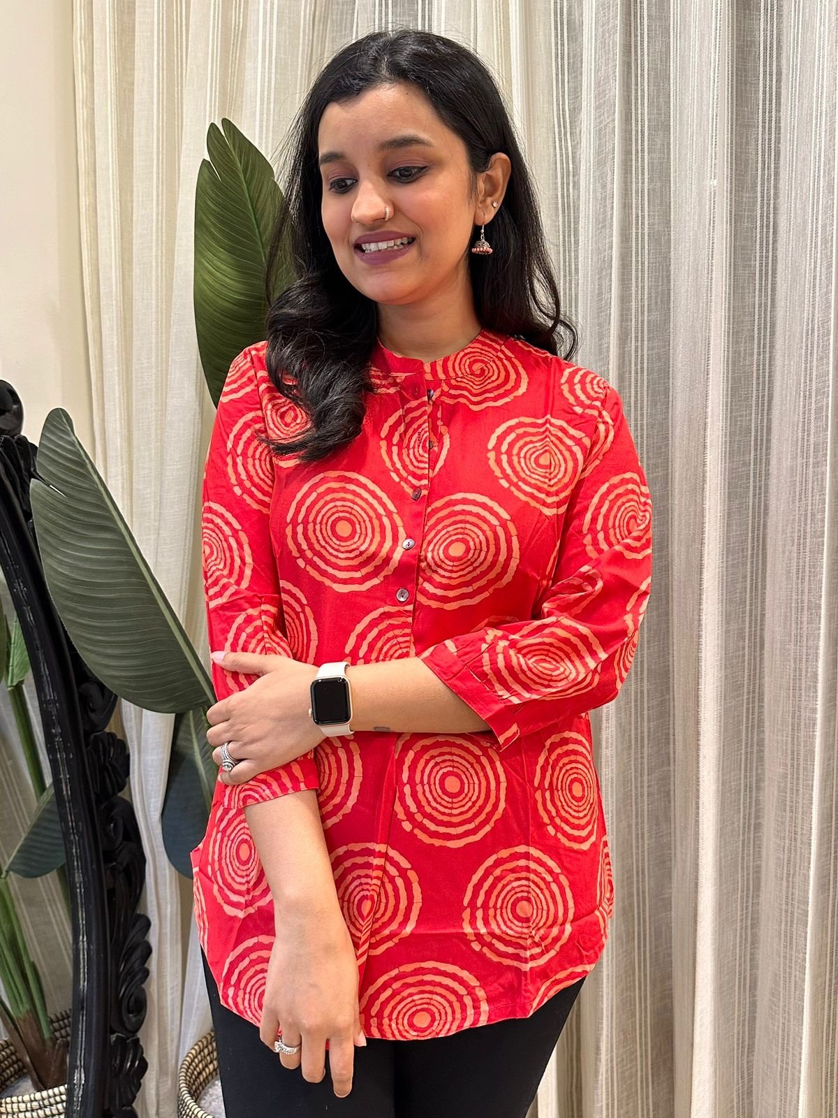 Weekend Rayon Short Kurta- Bright Red Circles - Image 2