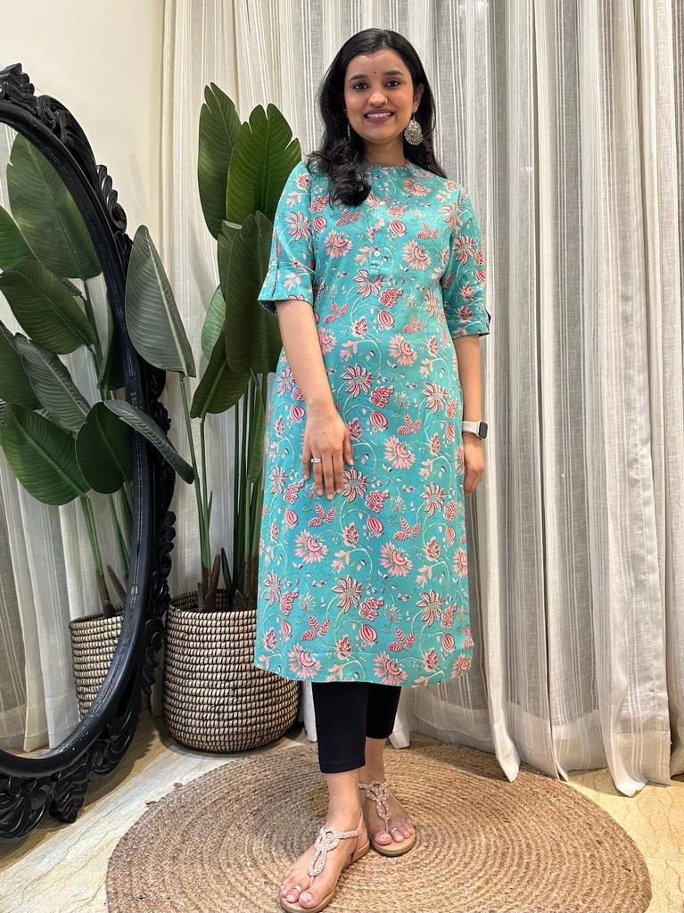 Weekend Rayon Kurta- Cyan Big Floral