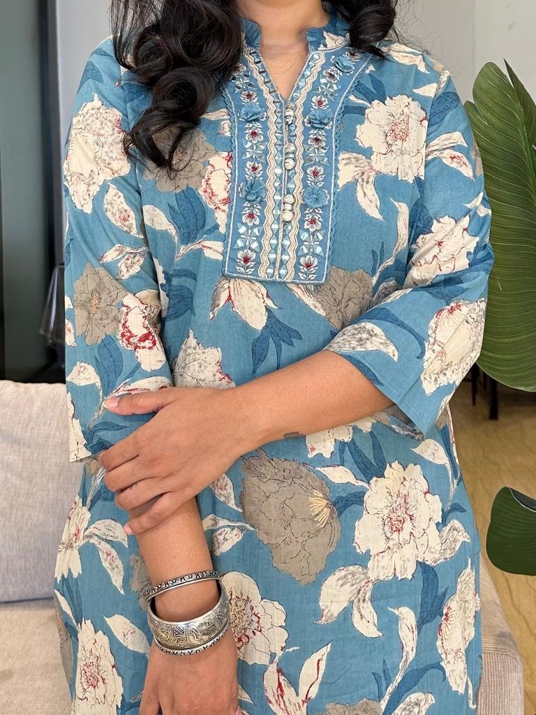 Floral Afghan Cotton Set in Light Blue - Image 7