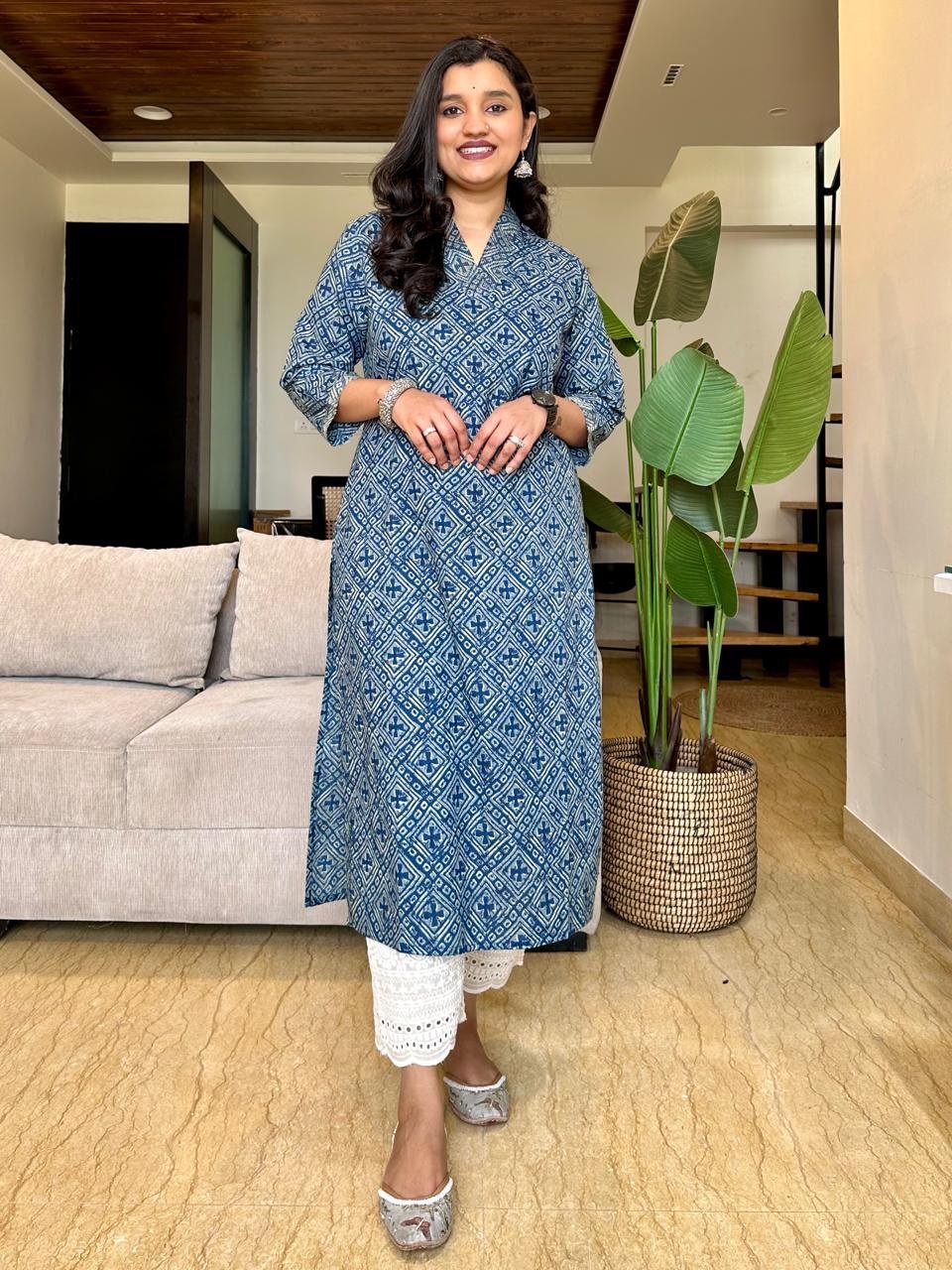 V-Neck Cotton Kurta- Navy Jaal - Image 3