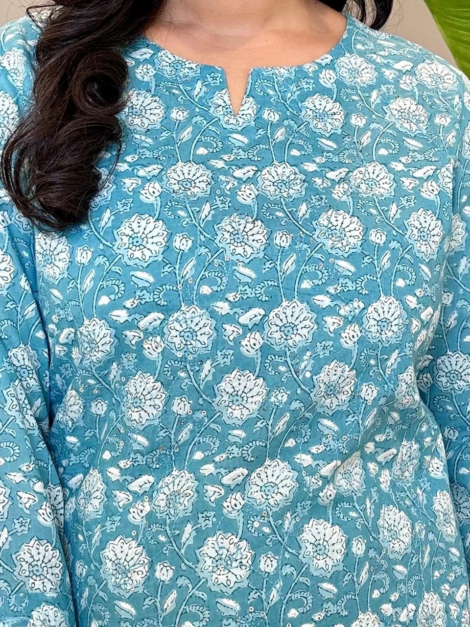 Minimal Bling Cotton Kurta- Sky Blue - Image 4