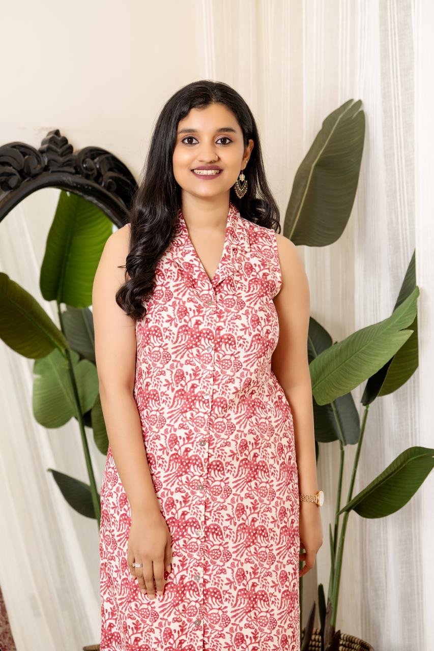 Sleeveless Coord Set- White Pink Jaal - Image 4