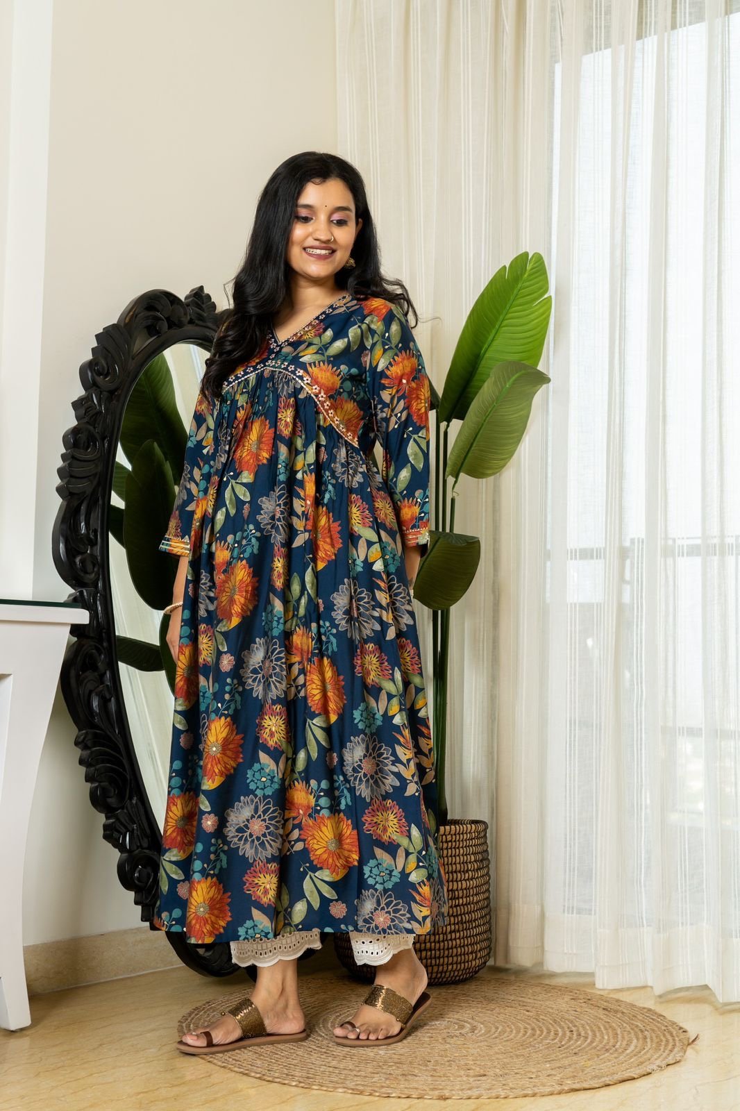 Muslin Alia Kurta- Dark blue Floral - Image 2