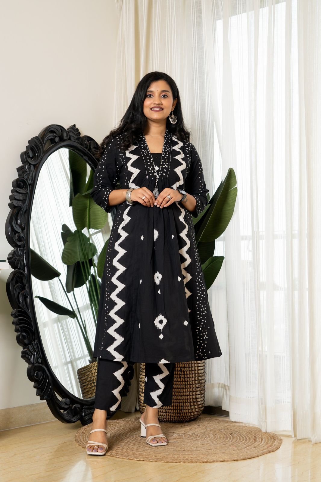 Ziya Black Flared Cotton Set - Image 3