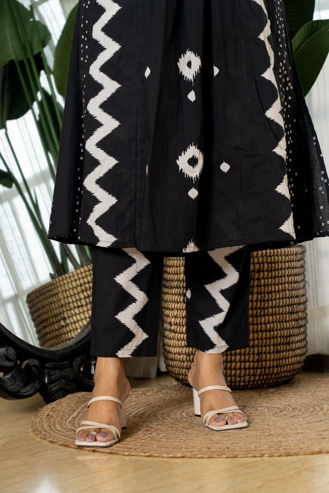 Ziya Black Flared Cotton Set - Image 6