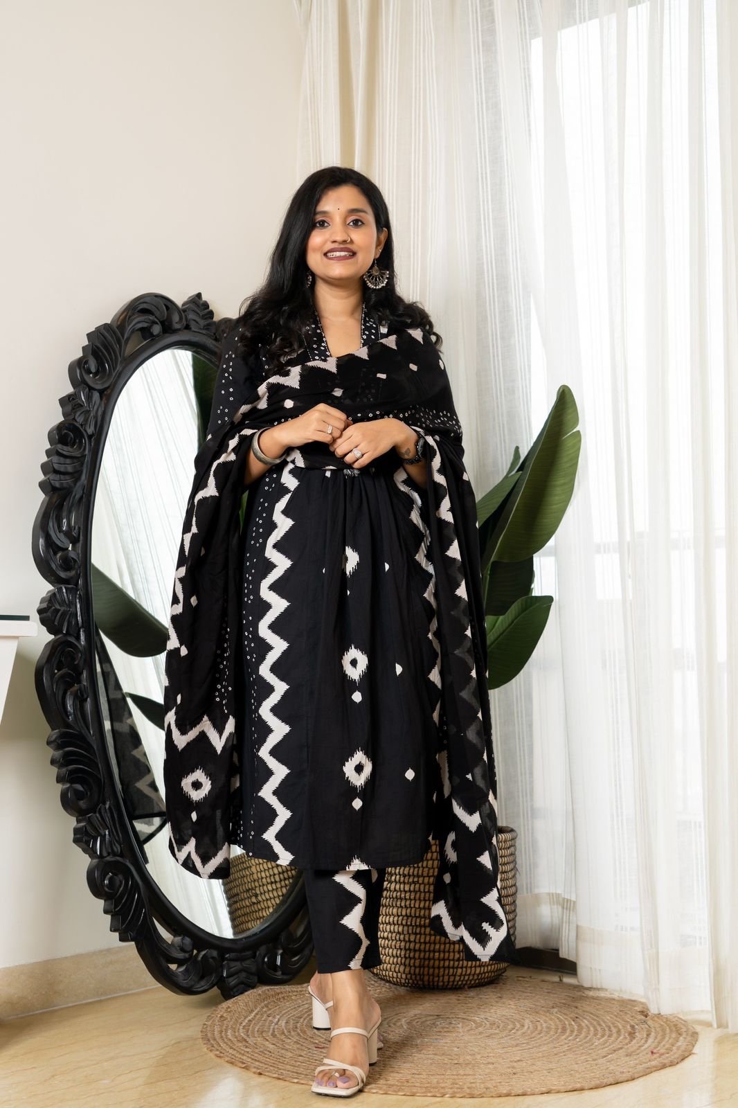 Ziya Black Flared Cotton Set - Image 2