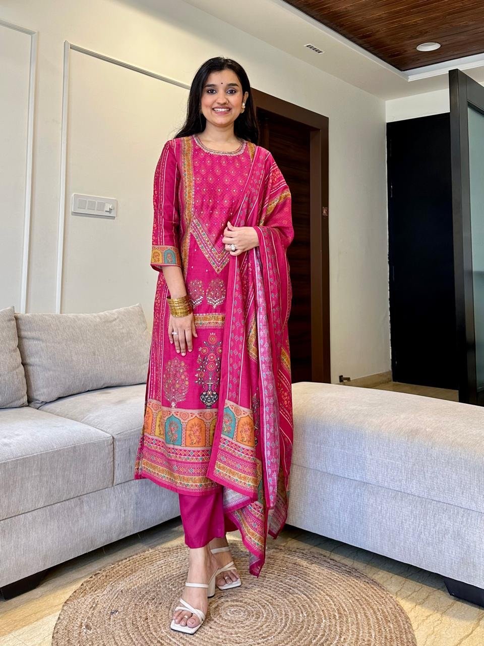 Seerat Crepe Printed Suit- Pink