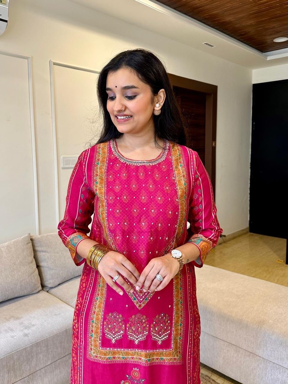 Seerat Crepe Printed Suit- Pink - Image 3