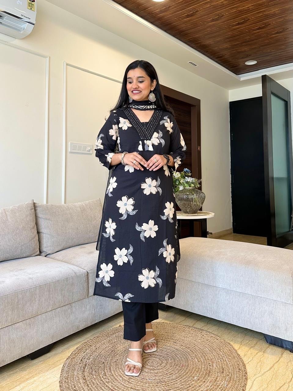 Shikha Black Floral Printed Set - Image 2