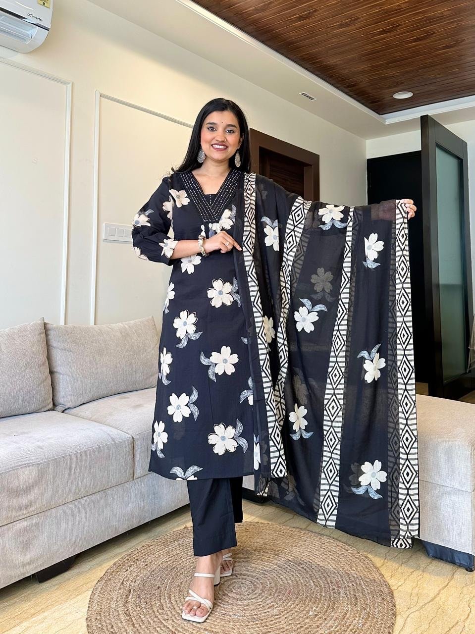 Shikha Black Floral Printed Set - Image 3