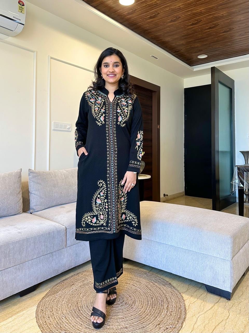 Saaya Woollen Luxe Embroidered Set- Black - Image 3