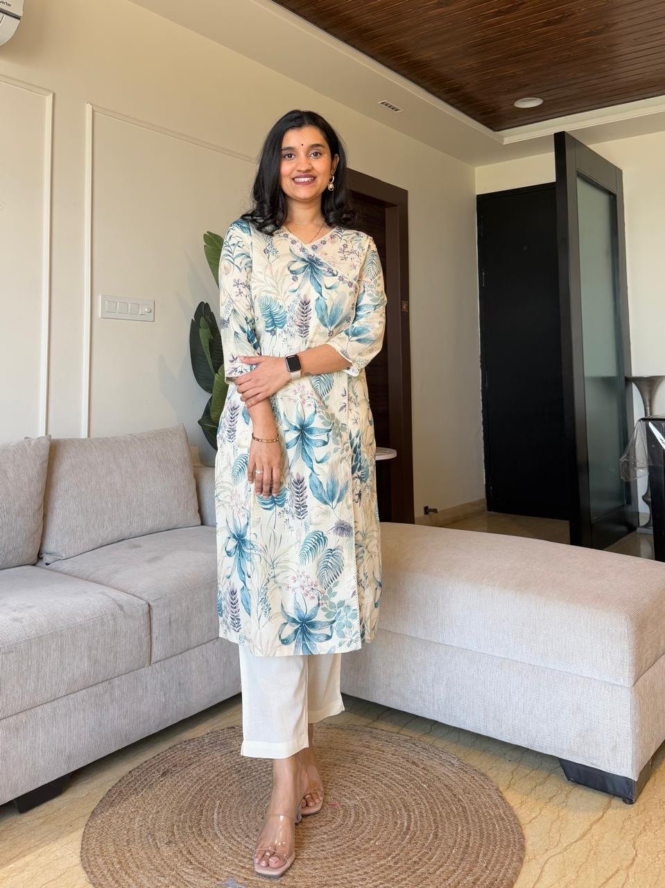 Ishara Off White Floral Set- Blue - Image 2