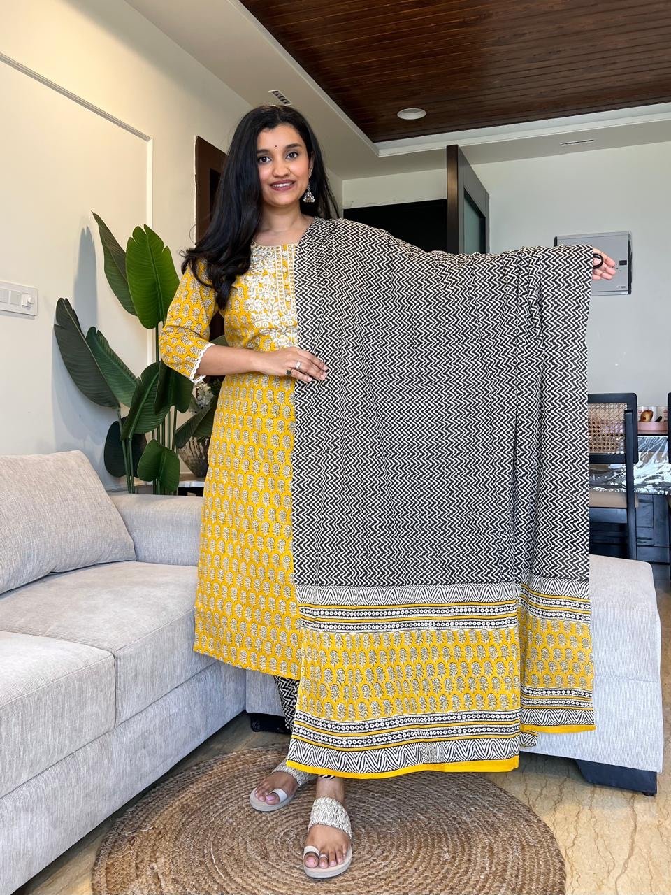 Saayra Printed Pure Cotton Set - Image 4