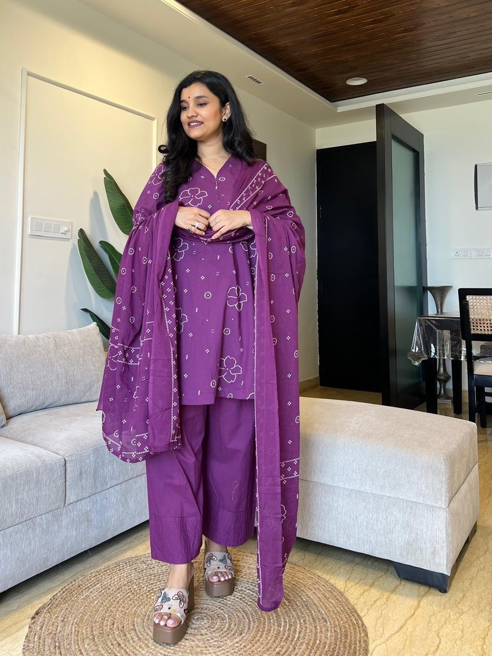 Meeta Bandhej Farshi Salwar Suit- Purple - Image 3