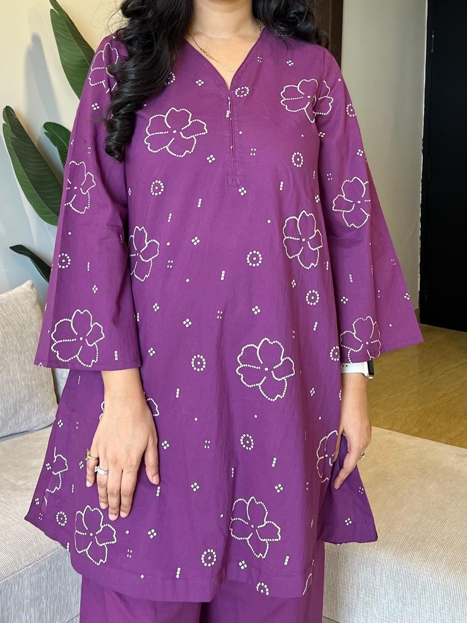 Meeta Bandhej Farshi Salwar Suit- Purple - Image 5
