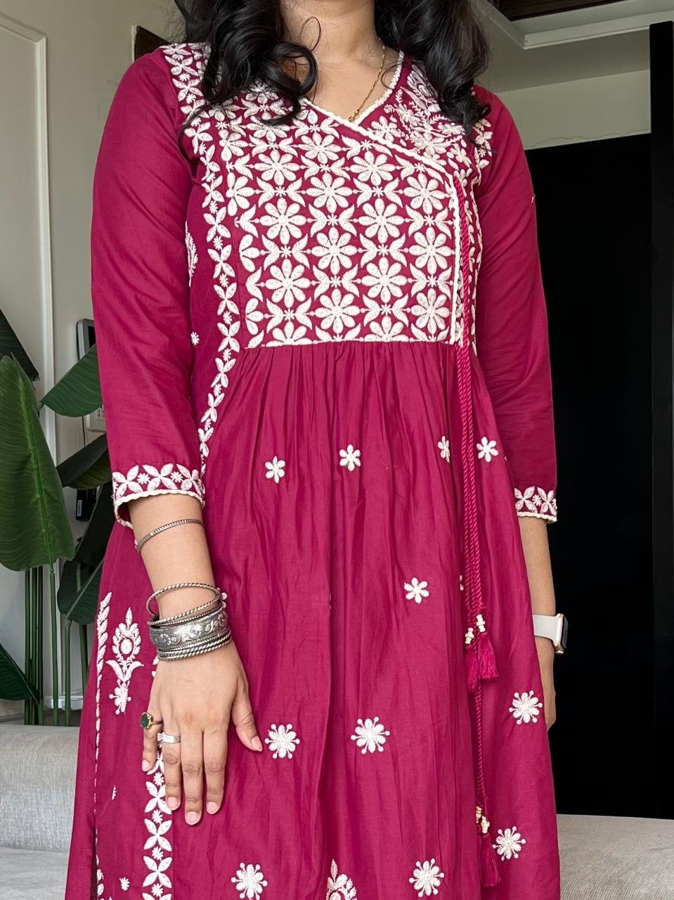 Karishma Embroidered Crushed Dupatta Set- Dark Pink - Image 5