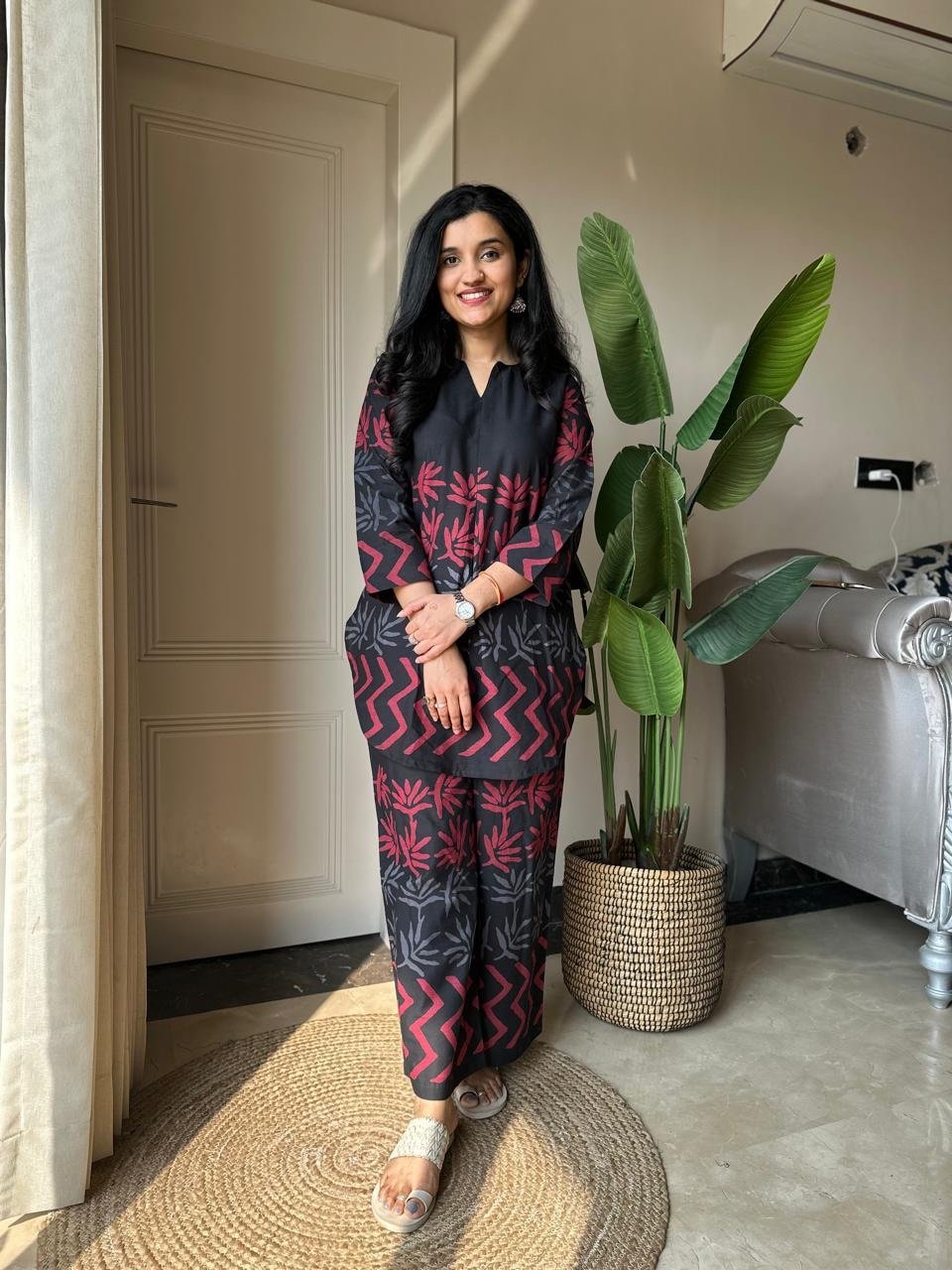Reema Black Printed Coord Set- V Neck - Image 4