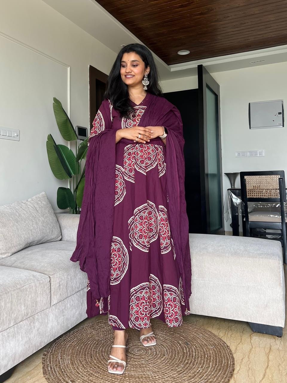 Raga Crushed Dupatta Anarkali Set- Wine - Image 3