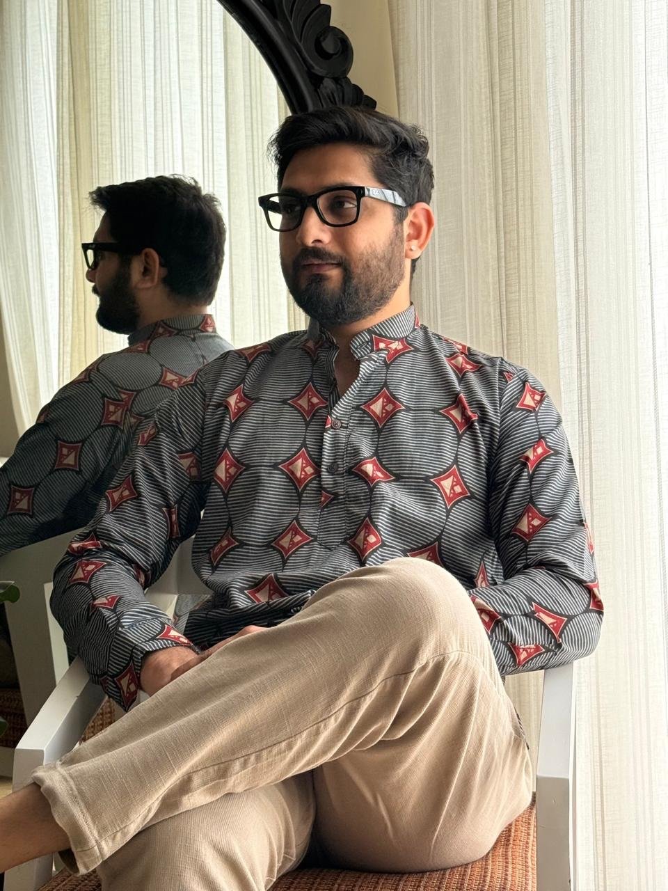 Cotton Men’s Short Kurta- Black Abstract - Image 2