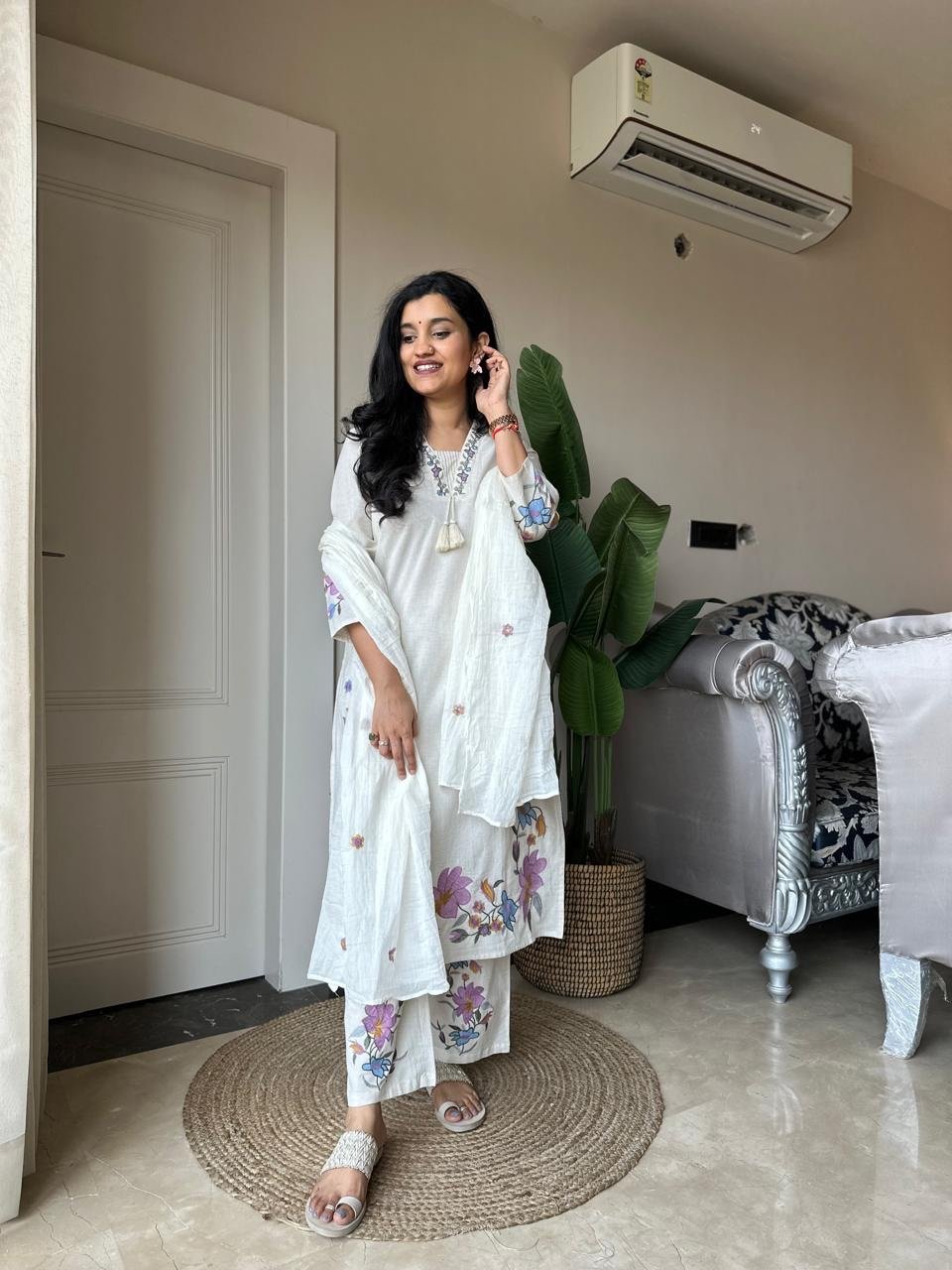 Priya Embroidered Off White Set - Image 2
