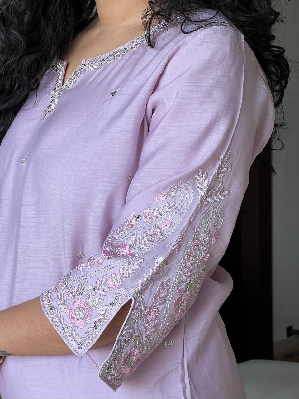 Shavya Mul Chanderi Embroidered Set- Pastel Purple - Image 5