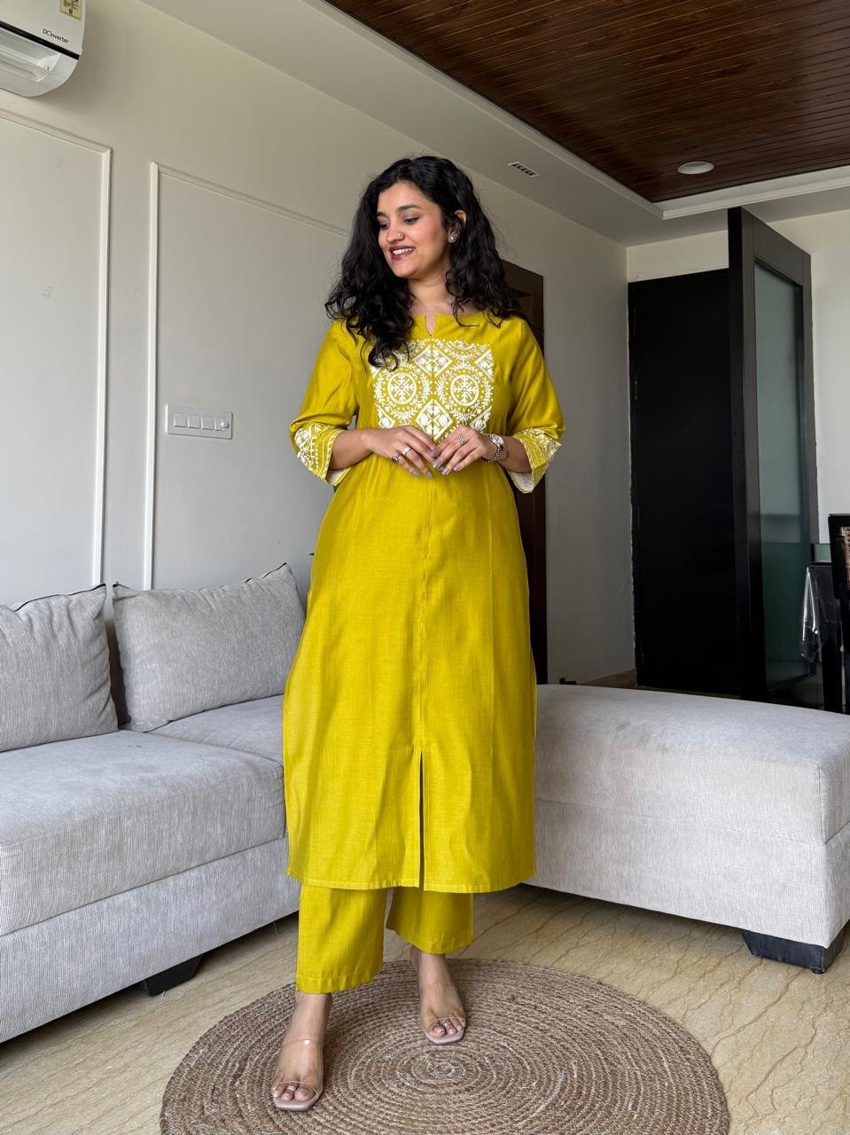 Neer Embroidered Straight Set- Yellow - Image 4