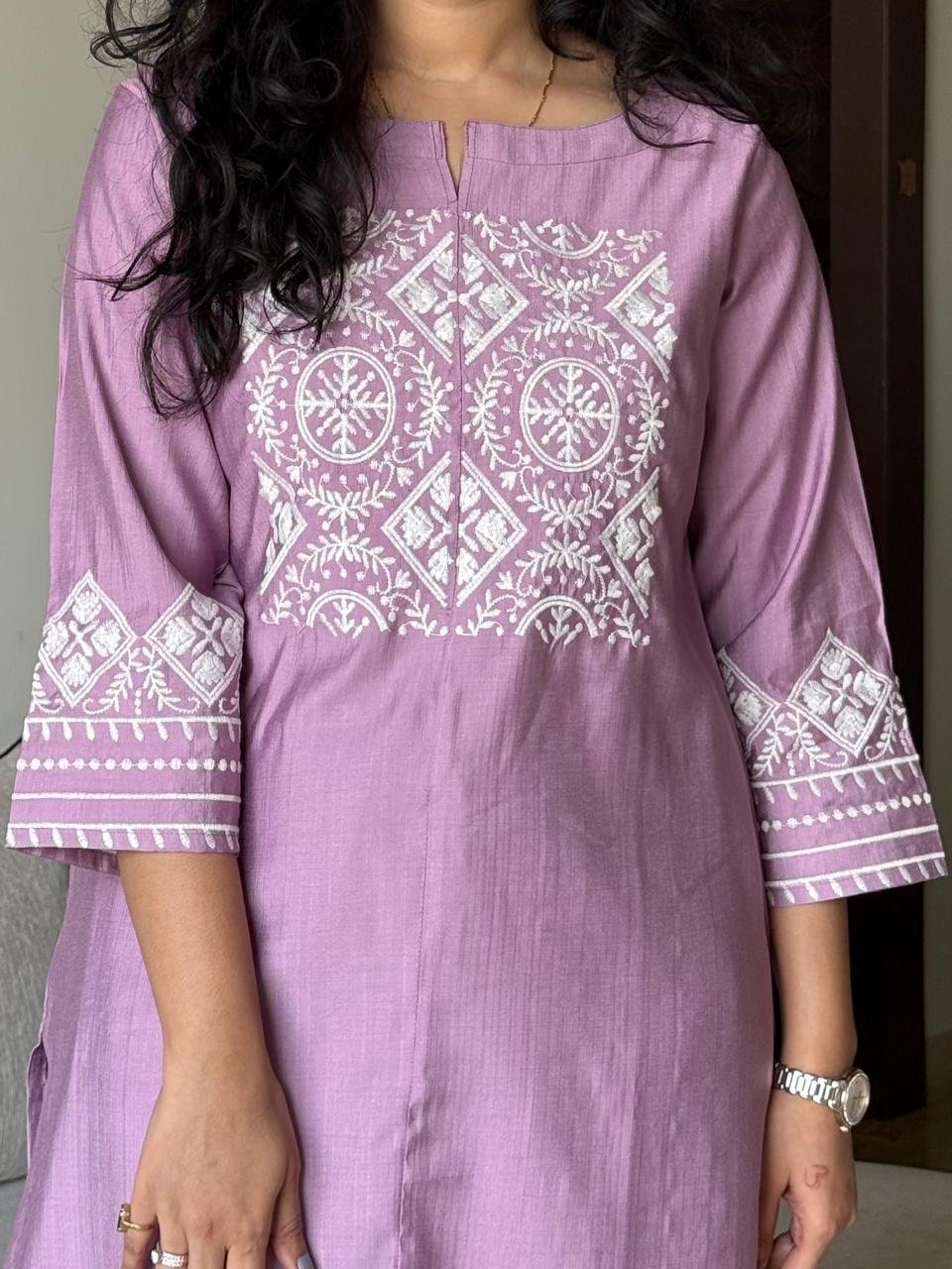 Neer Embroidered Straight Set- Light Purple - Image 5