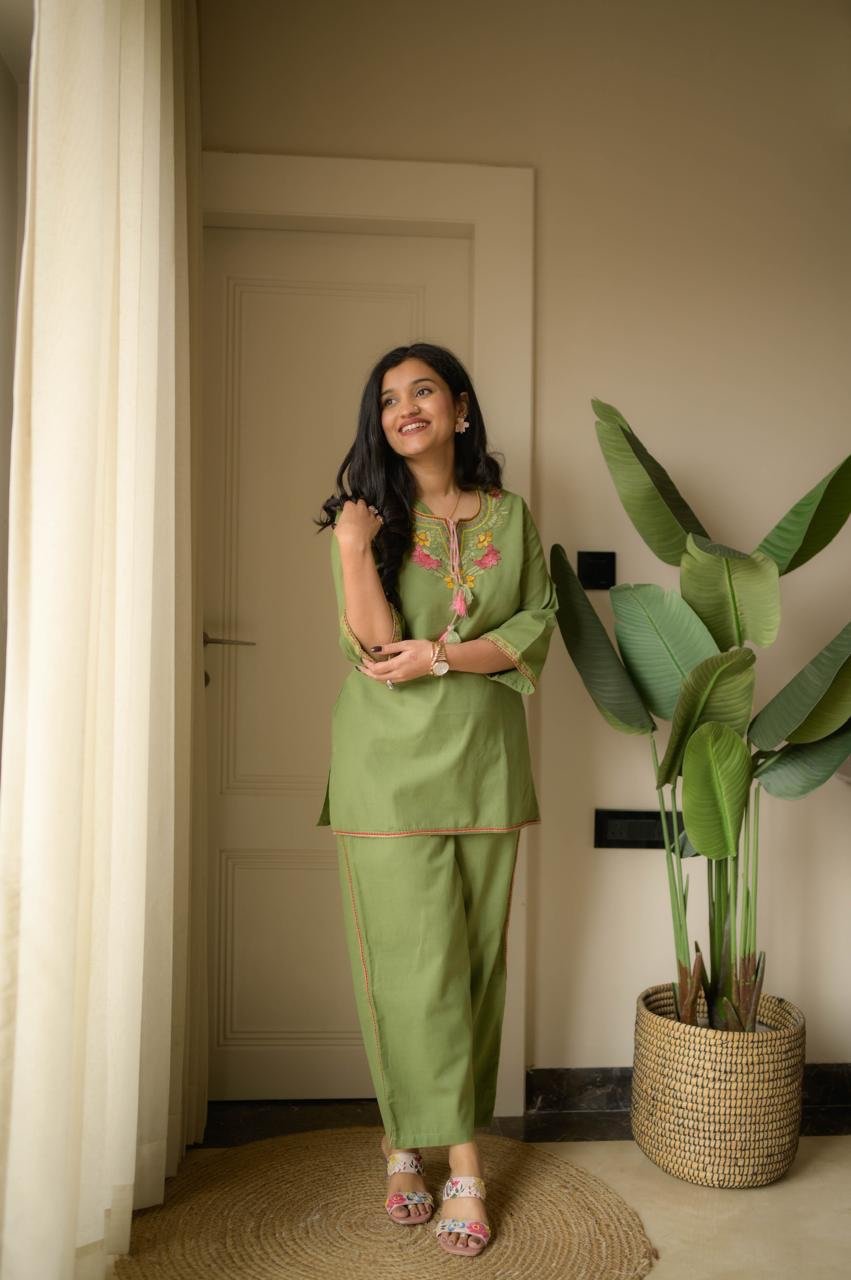 Grisha Embroidered Coord Set- Green - Image 3