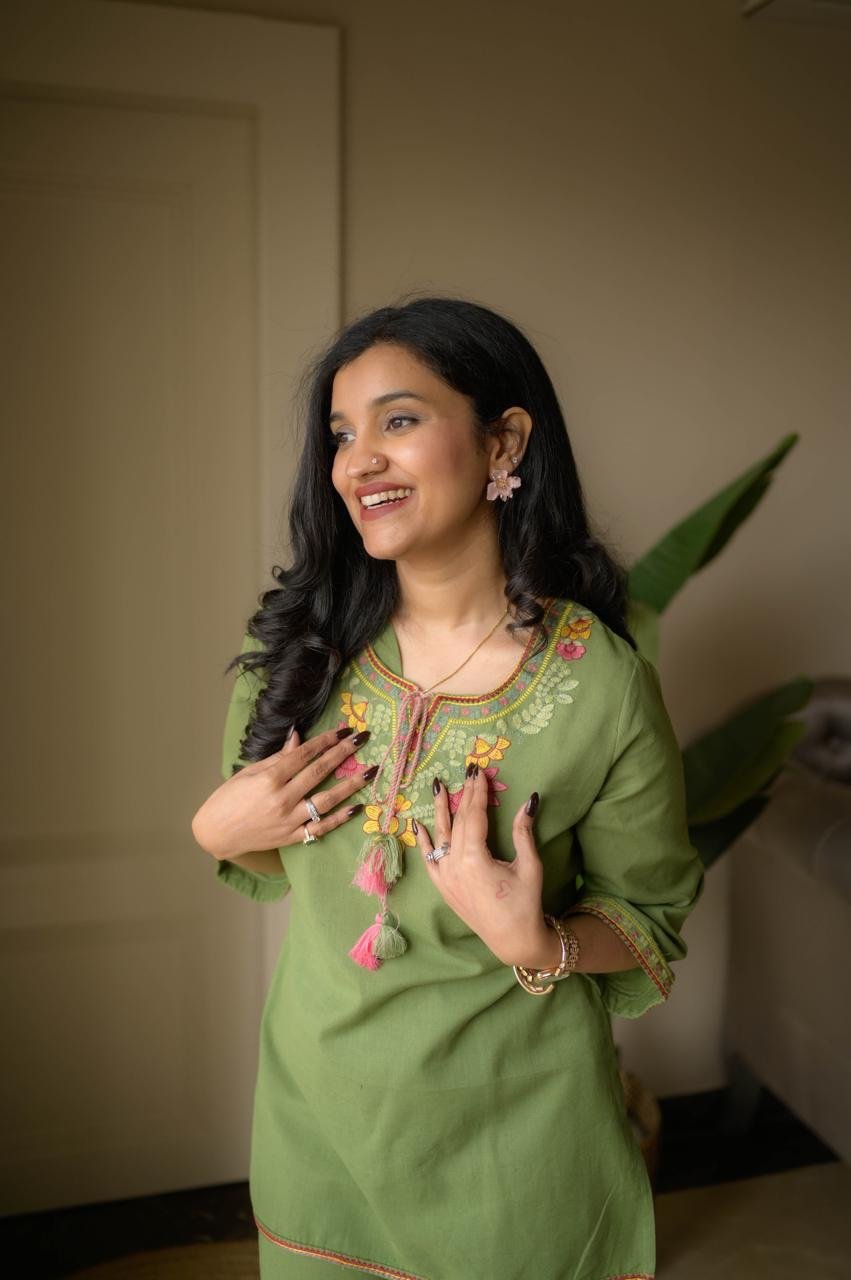 Grisha Embroidered Coord Set- Green - Image 2
