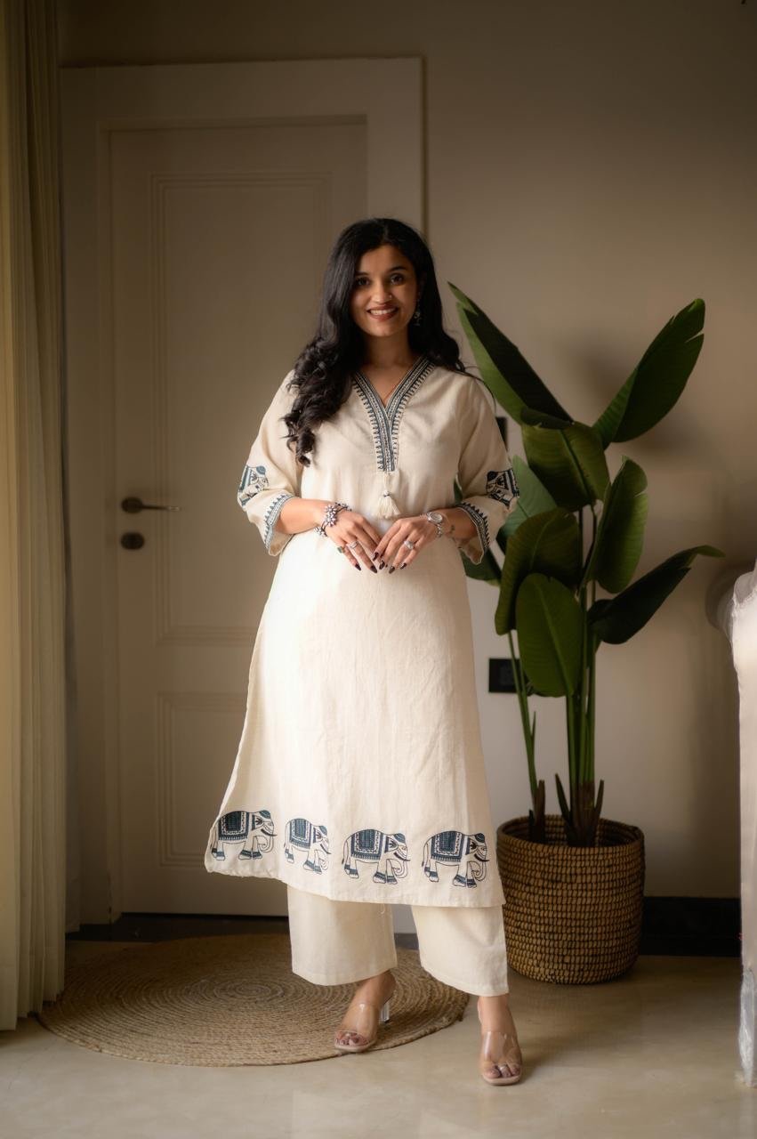 Shiya Embroidered Cotton Set- Off White Blue - Image 5