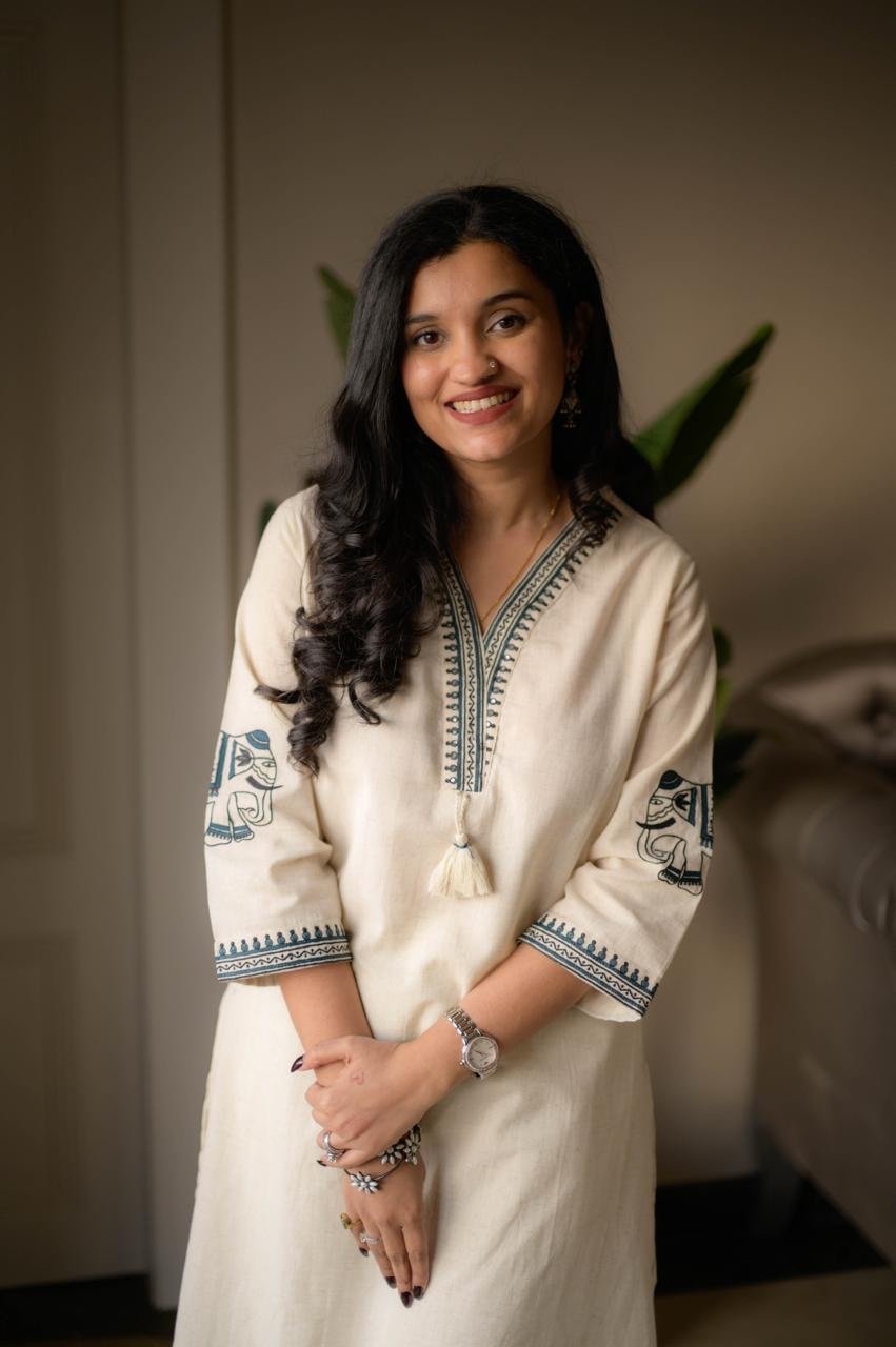Shiya Embroidered Cotton Set- Off White Blue - Image 2