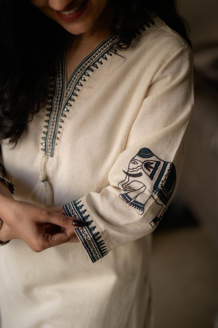 Shiya Embroidered Cotton Set- Off White Blue - Image 6