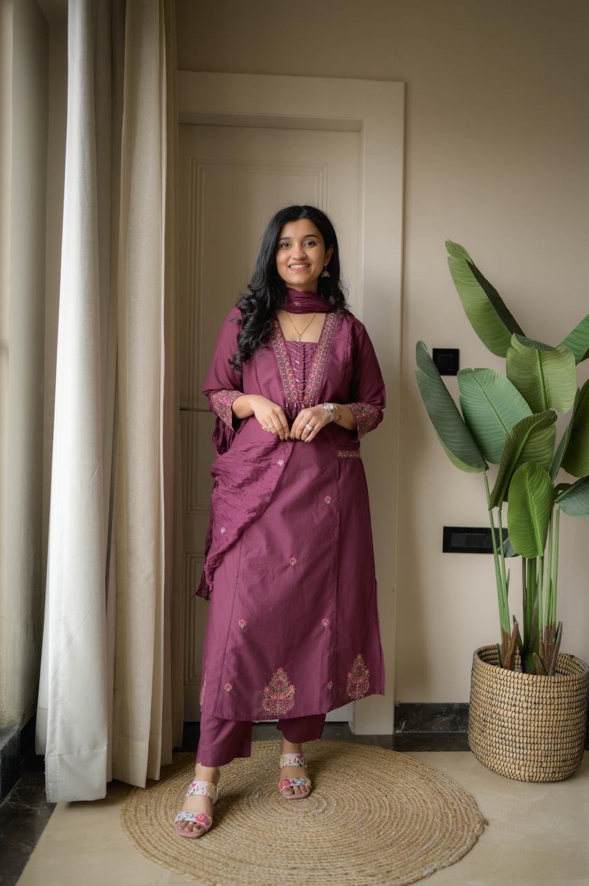 Shimmy Embroidered Premium Set- Wine