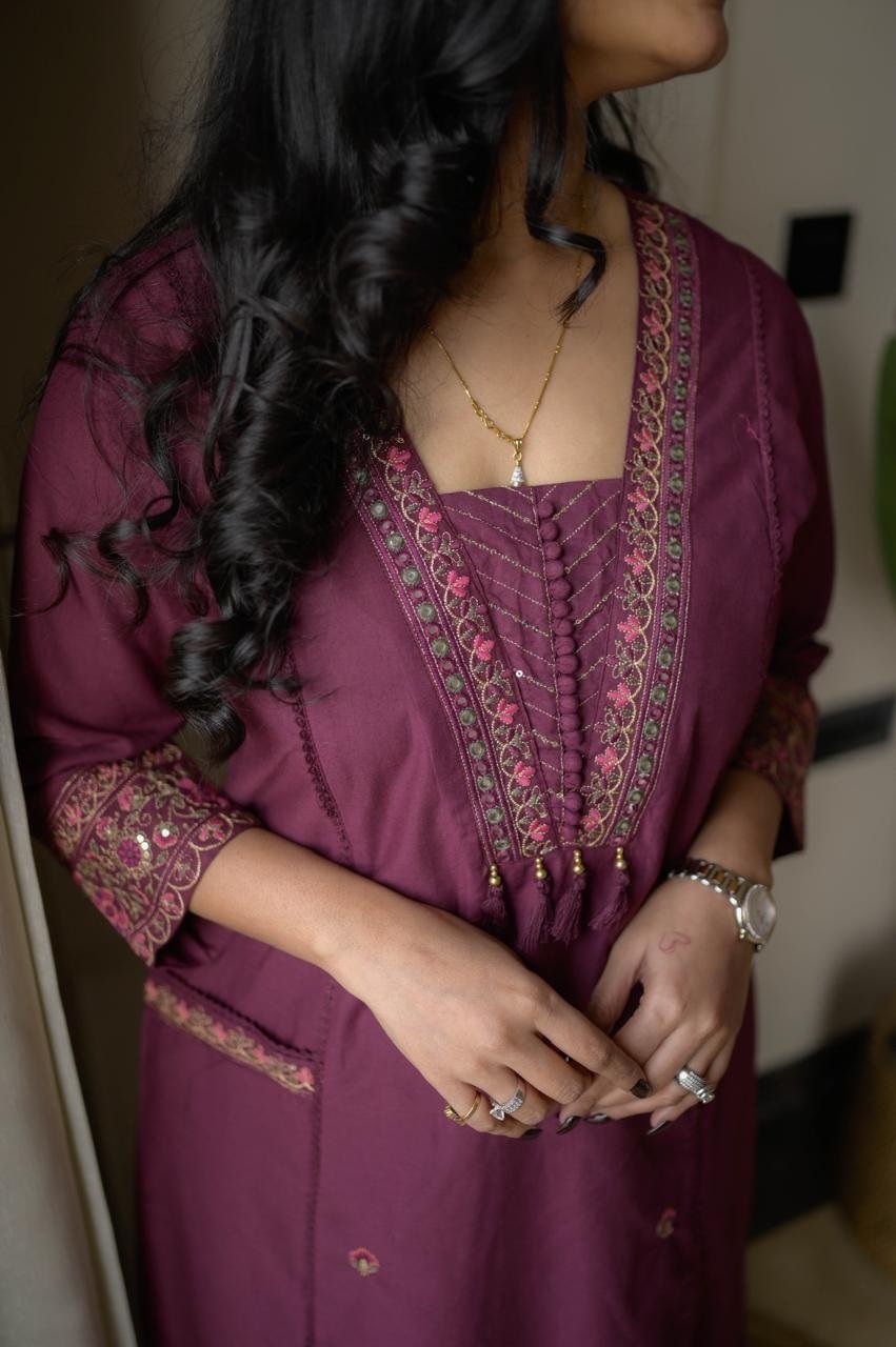 Shimmy Embroidered Premium Set- Wine - Image 7