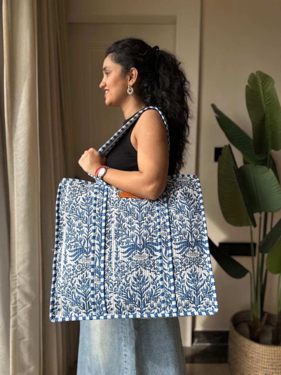 Quilted Tote Bag- Indigo Jaal - Image 5