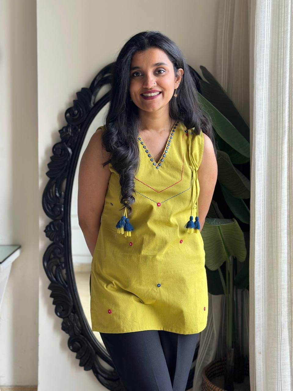 Pihu Minimal Sleeveless Top- Yellow - Image 3