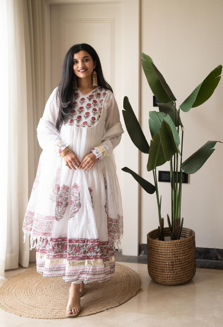 Somya White Boota Anarkali Set - Image 8