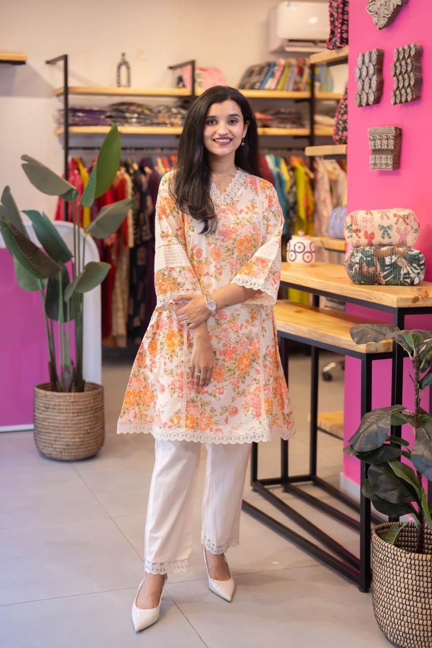 Sushra Lace Detailed Coord Set- Peachy - Image 6