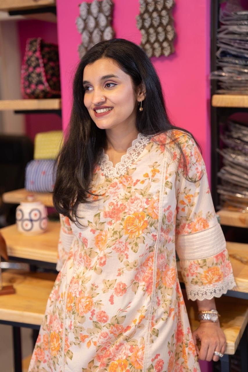 Sushra Lace Detailed Coord Set- Peachy - Image 5