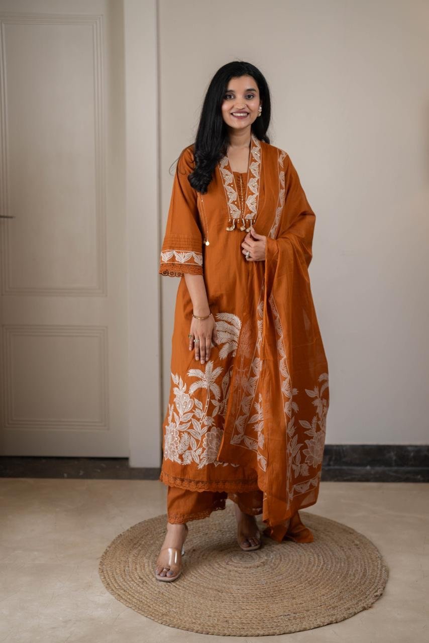 Paro Embroidered Luxe Cotton Set- Rust